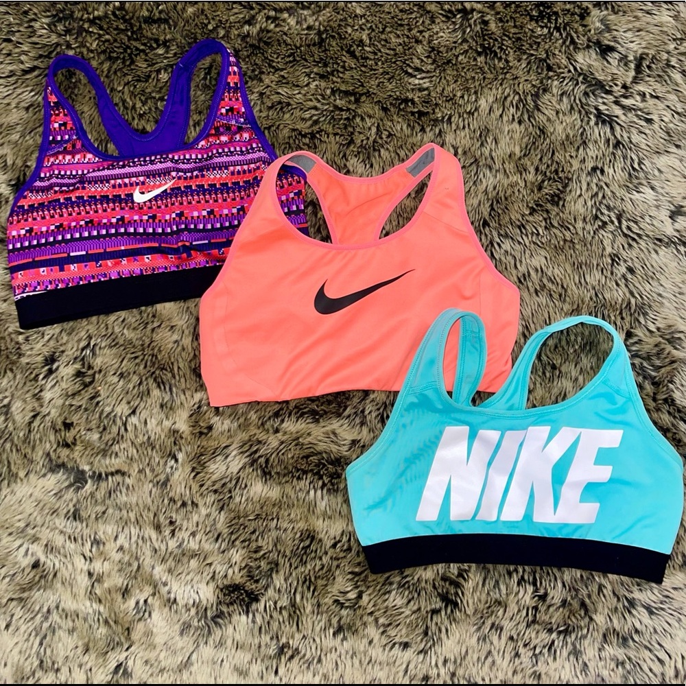 Women’s Nike Dri-Fit Sports Bra - Medium (Bundle!)